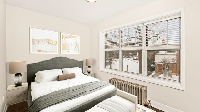 6940 W MEDILL Avenue 2E, Chicago, IL 60607