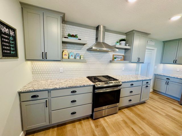 10385 N HWY VV, Columbia, MO 65202