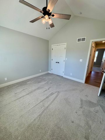 10385 N HWY VV, Columbia, MO 65202