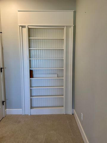 10385 N HWY VV, Columbia, MO 65202