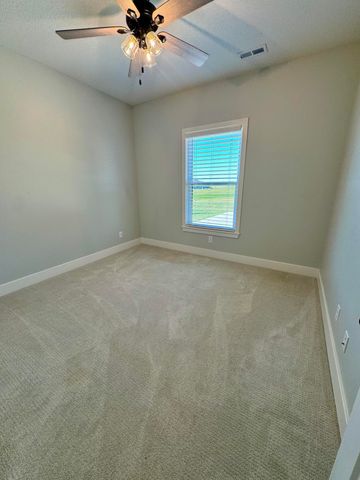 10385 N HWY VV, Columbia, MO 65202