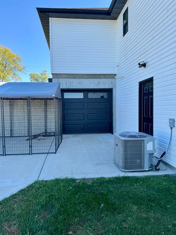 10385 N HWY VV, Columbia, MO 65202