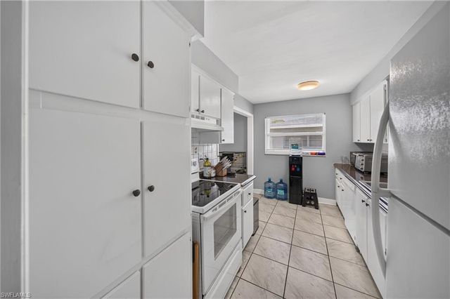 1306 SE 40th TER, Cape Coral, FL 33904