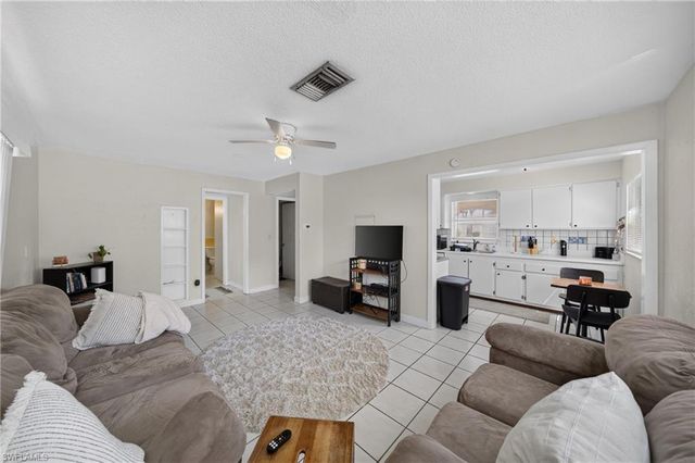 1306 SE 40th TER, Cape Coral, FL 33904
