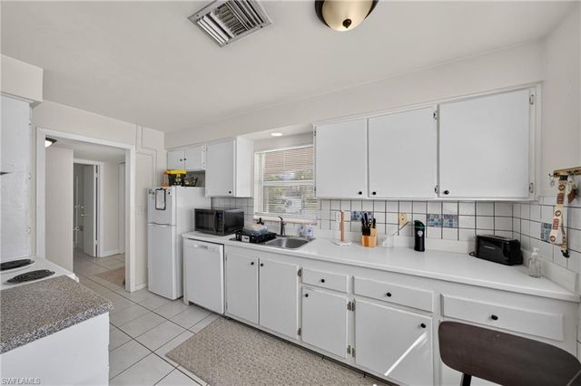 1306 SE 40th TER, Cape Coral, FL 33904