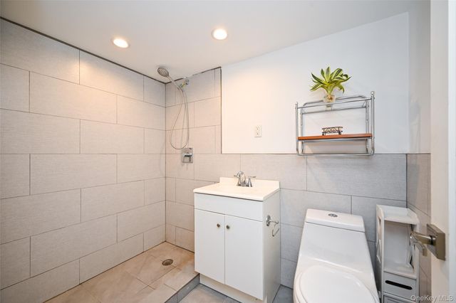 202-45 Rocky Hill Road, Bayside, NY 11361
