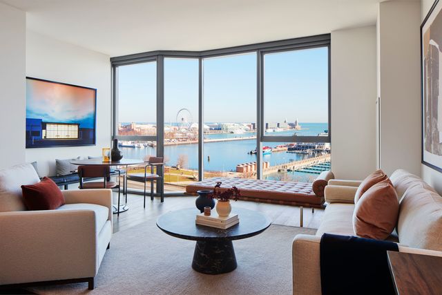 211 N Harbor Drive 1804, Chicago, IL 60601