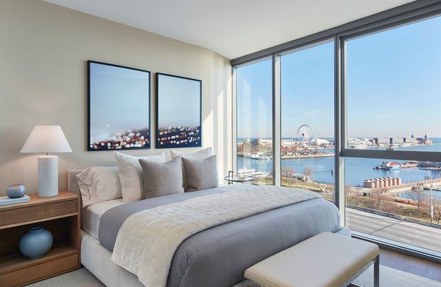 211 N Harbor Drive 1804, Chicago, IL 60601