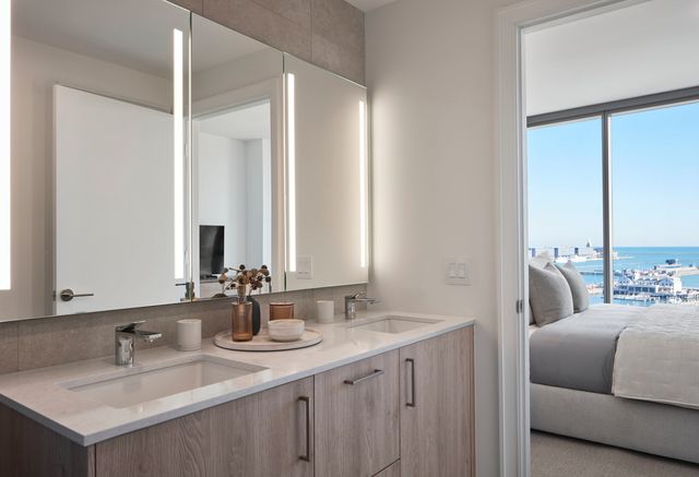 211 N Harbor Drive 1804, Chicago, IL 60601
