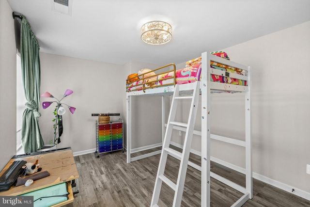 9304 CEDAR FOREST DR, Fredericksburg, VA 22408