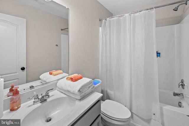 9304 CEDAR FOREST DR, Fredericksburg, VA 22408