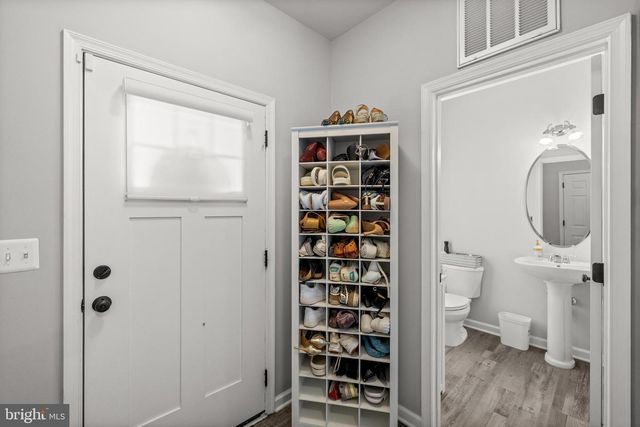 9304 CEDAR FOREST DR, Fredericksburg, VA 22408