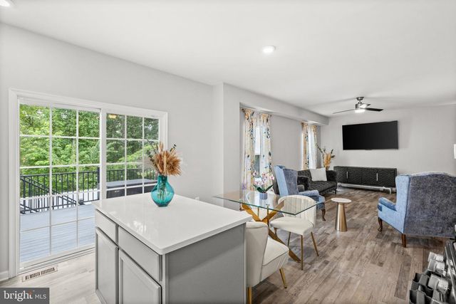 9304 CEDAR FOREST DR, Fredericksburg, VA 22408