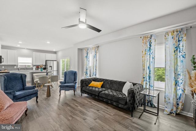 9304 CEDAR FOREST DR, Fredericksburg, VA 22408