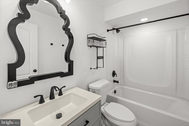 9304 CEDAR FOREST DR, Fredericksburg, VA 22408