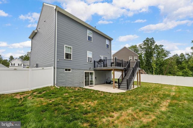 9304 CEDAR FOREST DR, Fredericksburg, VA 22408