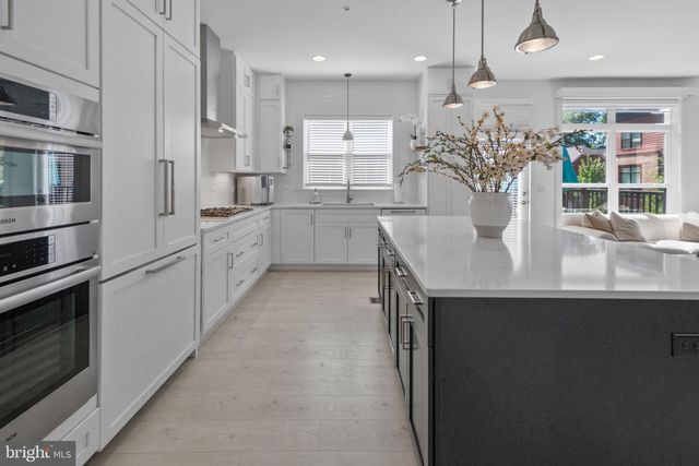 3900 CRANES BILL CT, Rockville, MD 20852