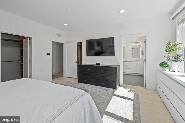 3900 CRANES BILL CT, Rockville, MD 20852