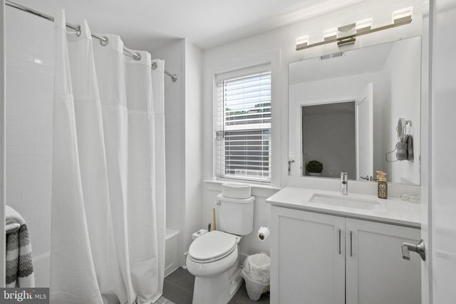 3900 CRANES BILL CT, Rockville, MD 20852