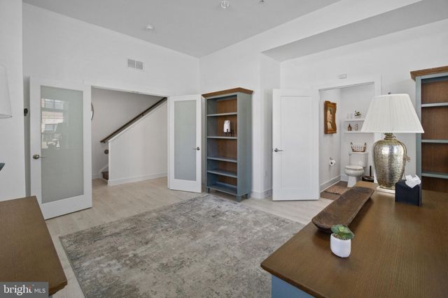 3900 CRANES BILL CT, Rockville, MD 20852