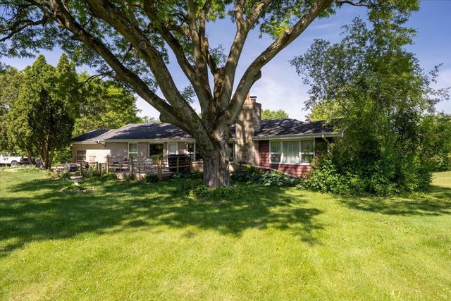 6N192 Weber Drive, St. Charles, IL 60174