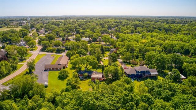 6N192 Weber Drive, St. Charles, IL 60174