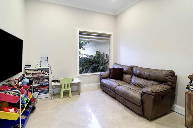 740 SW 18th St, Boca Raton, FL 33486