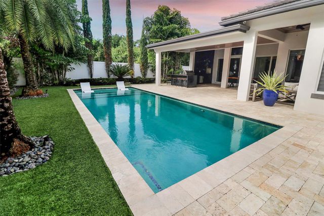 740 SW 18th St, Boca Raton, FL 33486