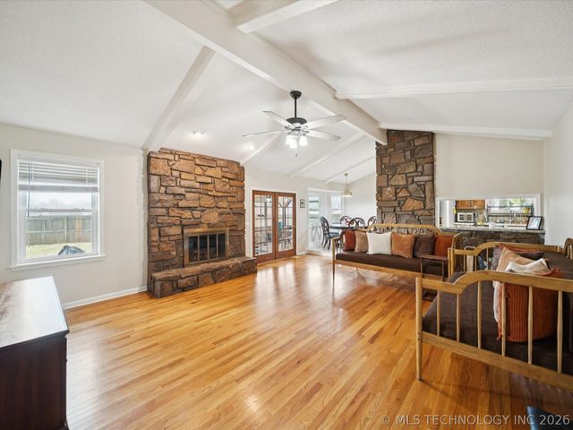 1713 W Van Buren Court, Broken Arrow, OK 74011