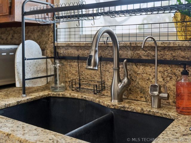 1713 W Van Buren Court, Broken Arrow, OK 74011