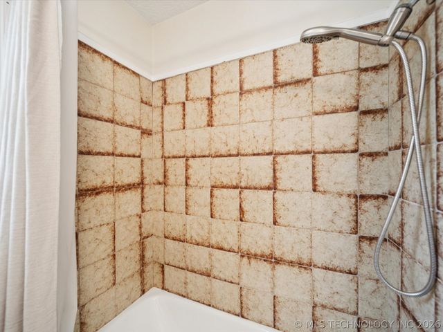 1713 W Van Buren Court, Broken Arrow, OK 74011