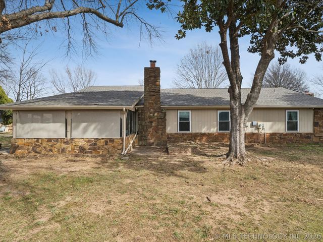 1713 W Van Buren Court, Broken Arrow, OK 74011