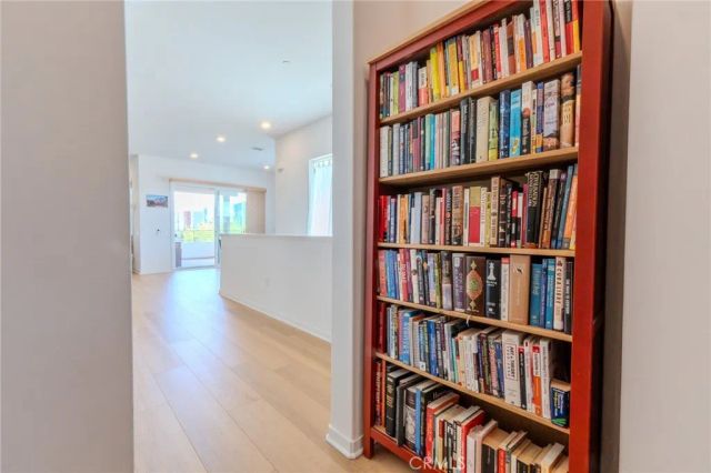27504 Illumination Court, Valencia, CA 91381