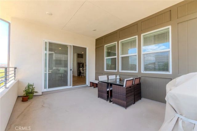 27504 Illumination Court, Valencia, CA 91381