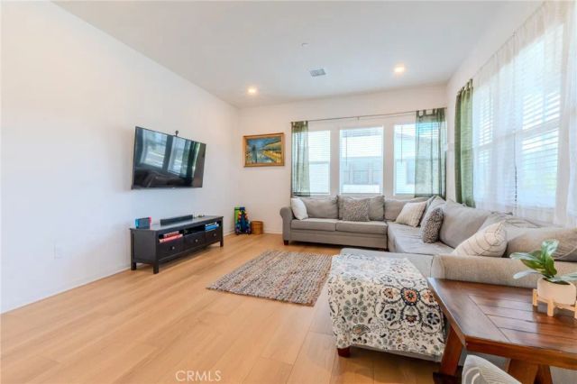 27504 Illumination Court, Valencia, CA 91381