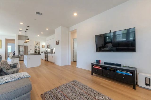 27504 Illumination Court, Valencia, CA 91381
