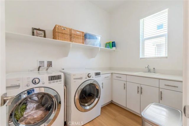 27504 Illumination Court, Valencia, CA 91381