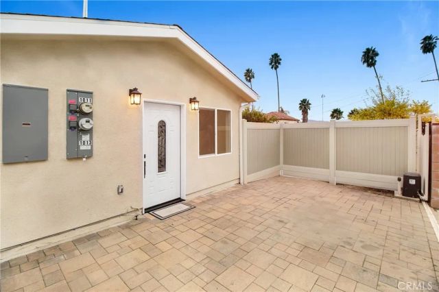 1013 E Angeleno Avenue, Burbank, CA 91501