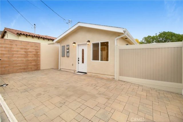 1013 E Angeleno Avenue, Burbank, CA 91501