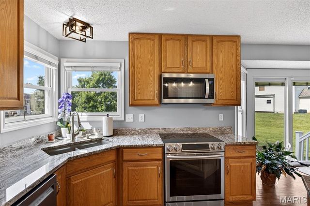 65 Shellbark Court, O'fallon, MO 63368