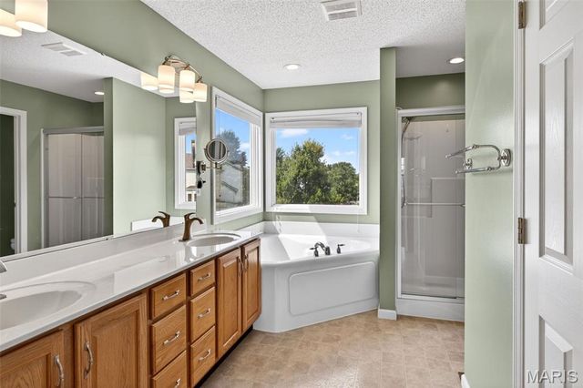 65 Shellbark Court, O'fallon, MO 63368