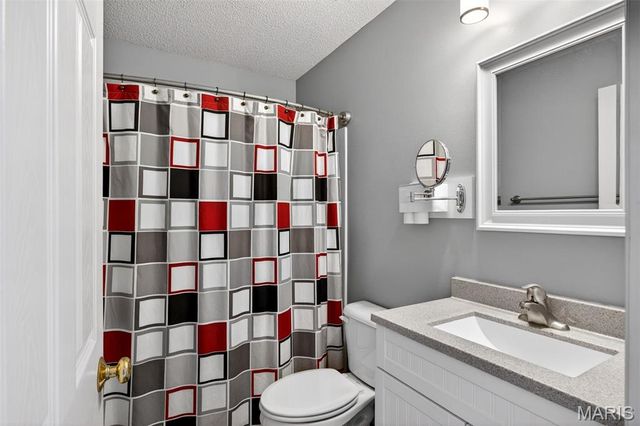 65 Shellbark Court, O'fallon, MO 63368