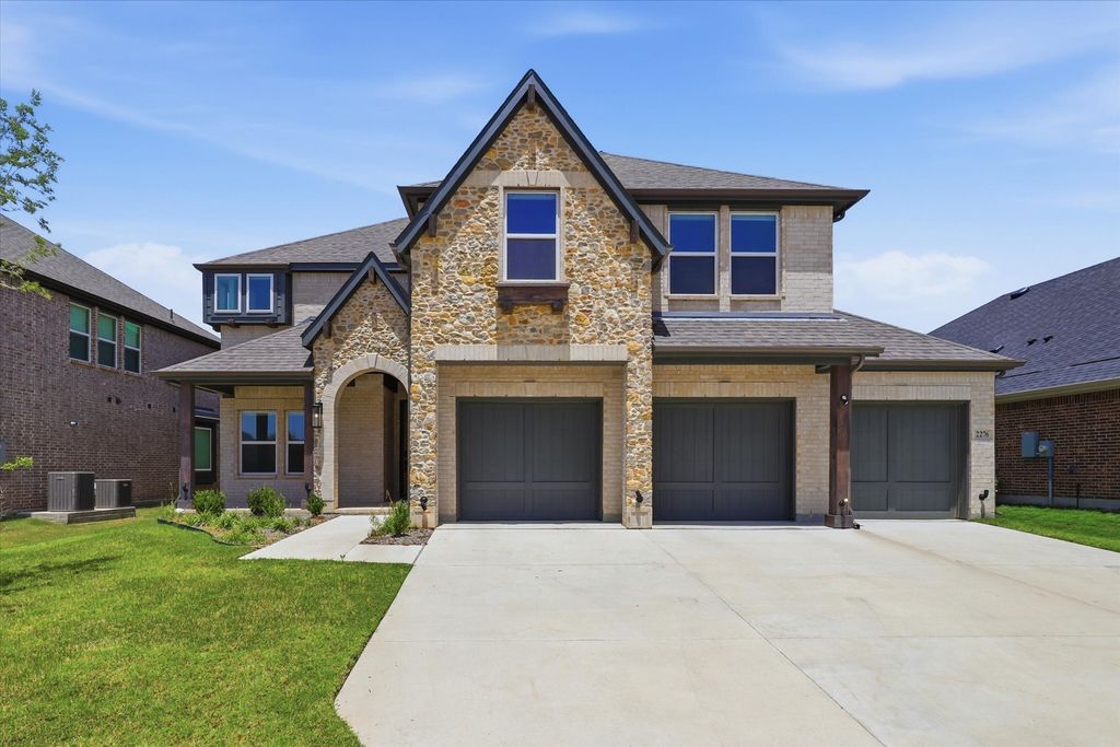 2276 Valencia Drive, Little Elm, TX 75068