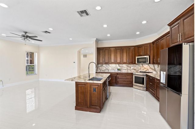 5422 SW 185th Terrace, Miramar, FL 33029