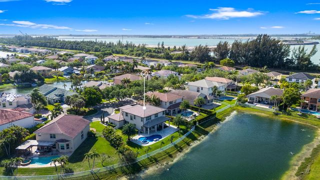 5422 SW 185th Terrace, Miramar, FL 33029