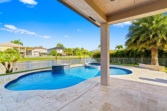 5422 SW 185th Terrace, Miramar, FL 33029