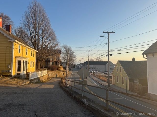 132 Thames Street R, Groton, CT 06340