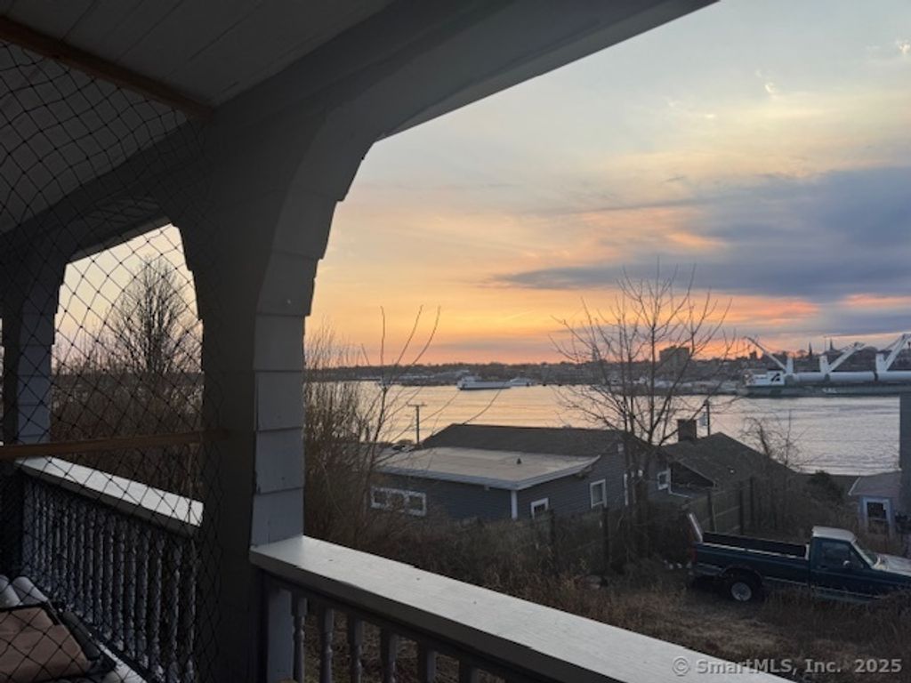 132 Thames Street R, Groton, CT 06340