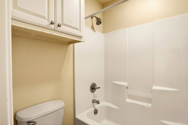 1716 S Waco Street, Van Alstyne, TX 75495