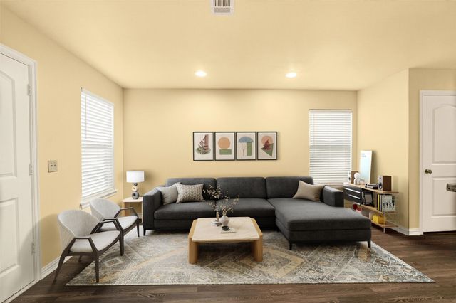 1716 S Waco Street, Van Alstyne, TX 75495